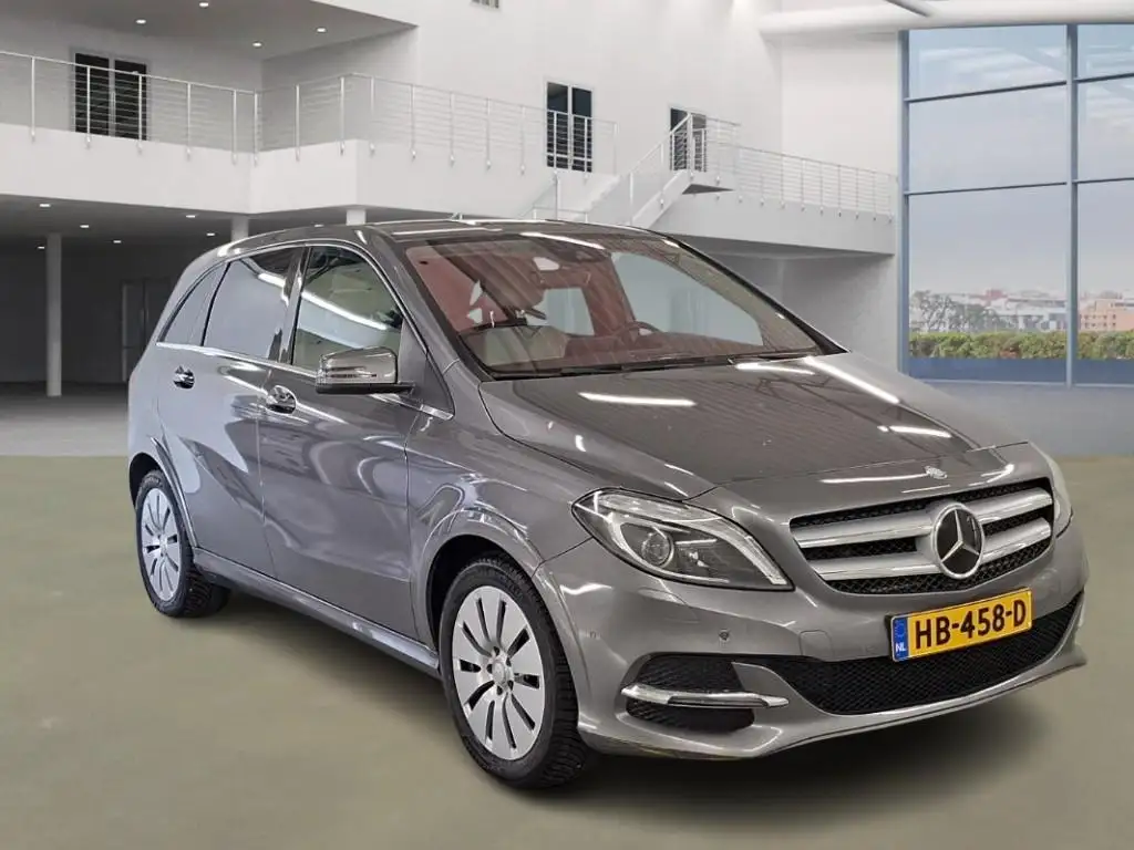 Mercedes-Benz B Electric Drive B 250 E , Topausstattung unbedingt anschauen , NP 52.000