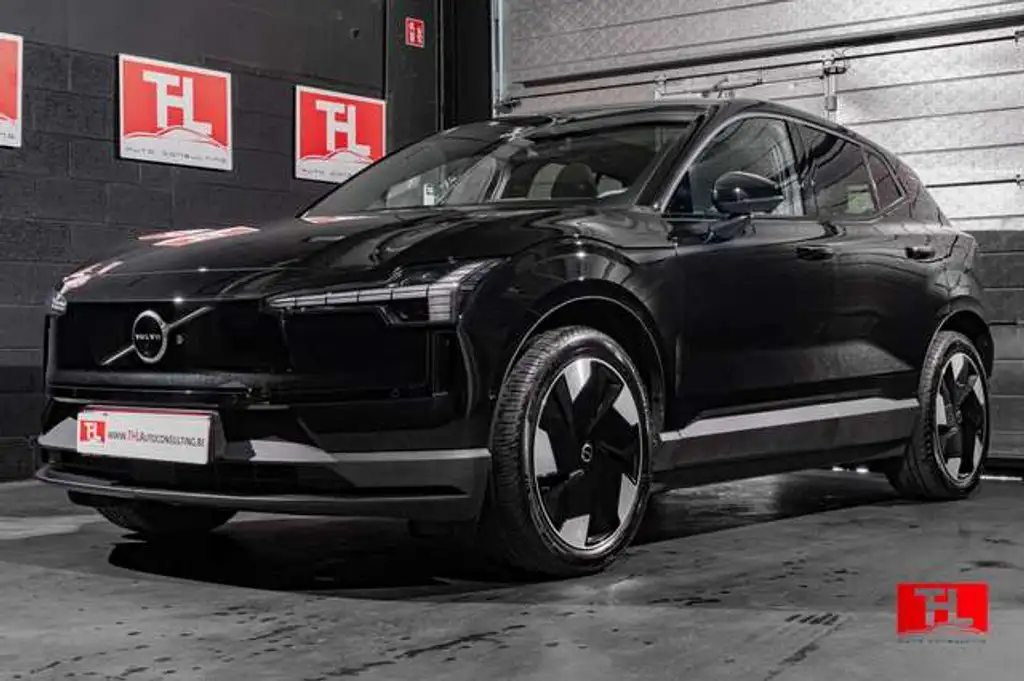 Volvo EX30 69 kWh AWD Twin Motor Performance Ultra (315 kW)