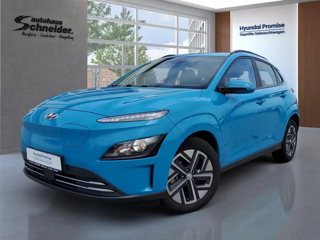 Hyundai KONA 39,2 kWh Select 11kWOBC/SHZ/KAMERA