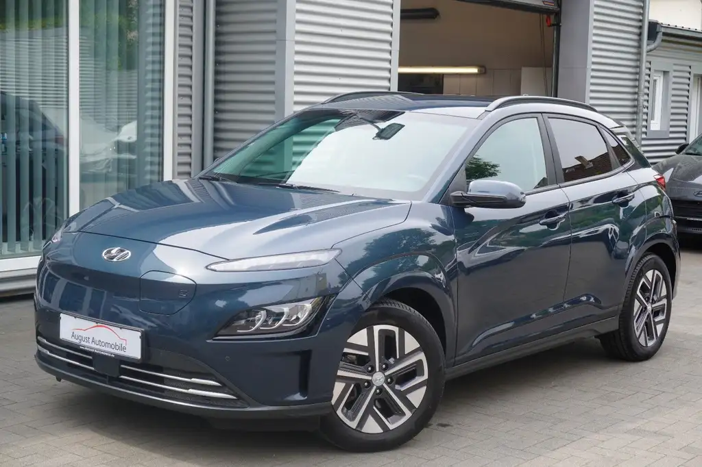 Hyundai KONA KONA Trend 3Phasen WPump Navi KRELL ACC LED KAM