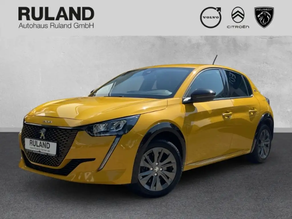 Peugeot e-208 e- Allure Digitales Cockpit Apple CarPlay Android