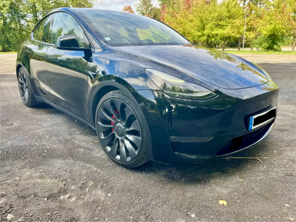 Tesla Model Y Performance