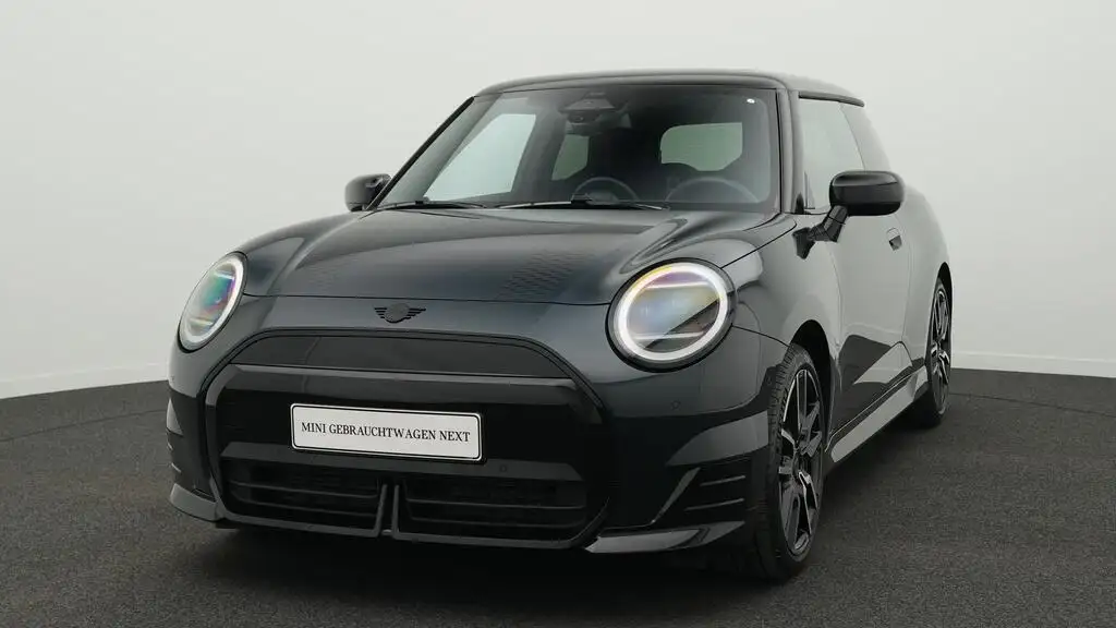 MINI Cooper John Cooper Works Trim