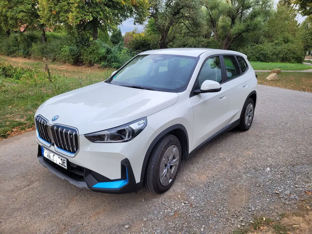 BMW iX1 iX1 xDrive30 Innovations-Paket Assist-Pro 22kwAC