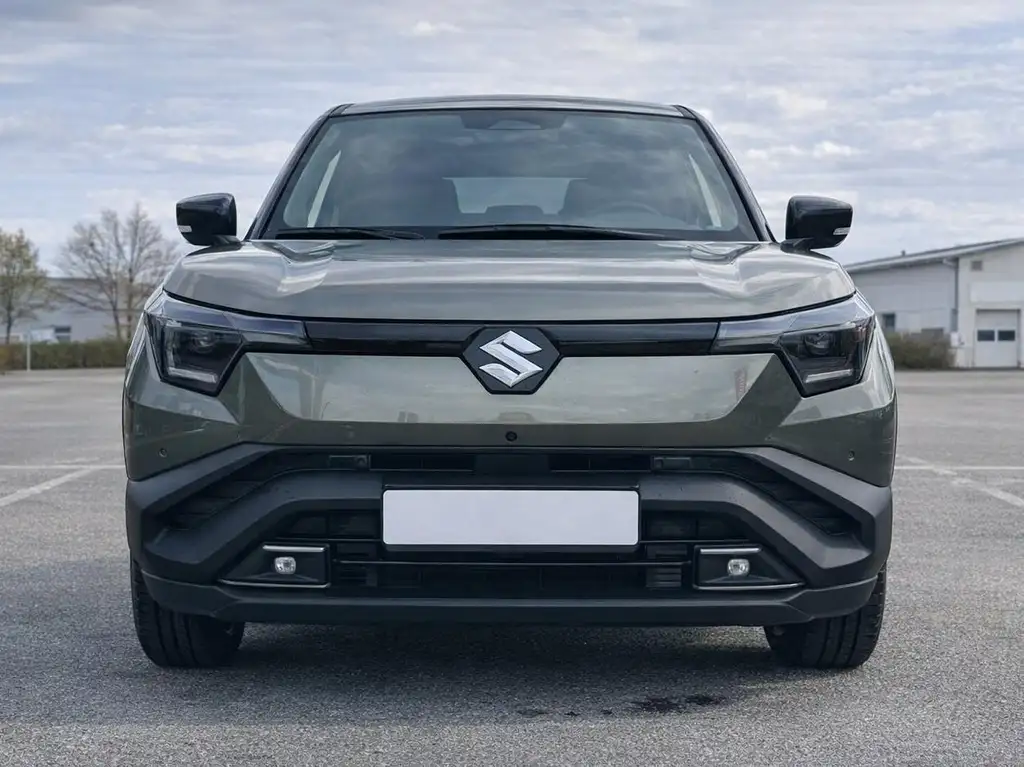 Suzuki eVitara e Vitara Allrad Automatik Comfort 61 kWh Graumet. sofort lieferbar !!!!!!