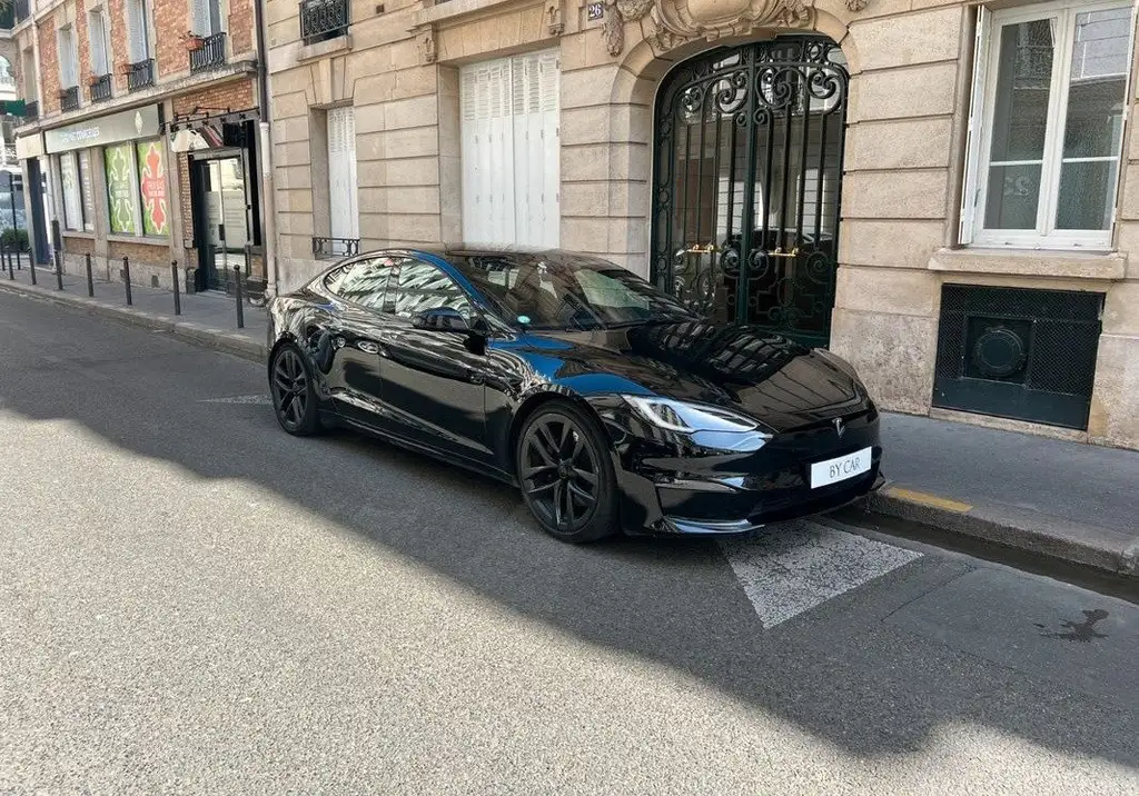 Tesla Model S (3) 1020 239 khw plaid awd 100 kwh