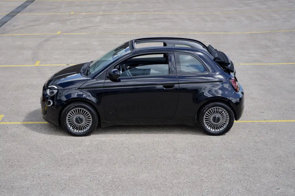 Fiat 500C Icon 42 kWh Cabrio Apple CarPlay