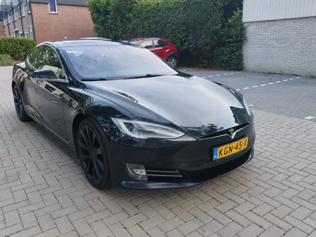 Tesla Model S Tesla model s 2018 MCU2 Autopilot 2.5 CCS Pano