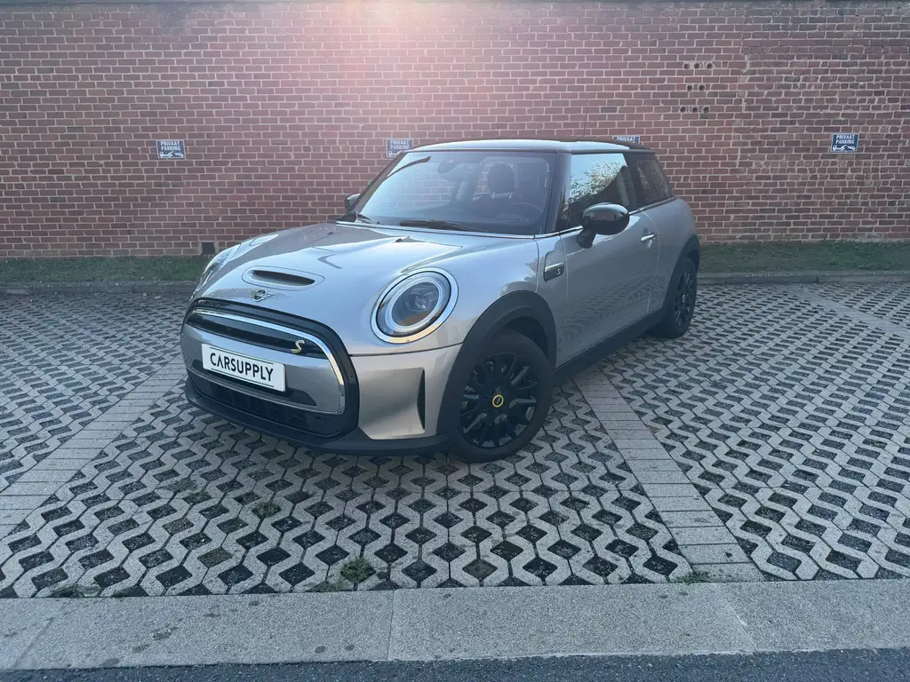 MINI Cooper SE e-Mini 28.9 kWh Cooper SE - Full Electric - Apple Carplay - SOH 96,4% - Sfeerverichting - DAB - PDC
