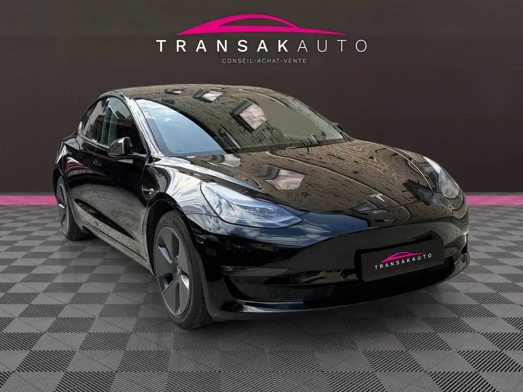 Tesla Model 3 RÉSERVÉE / GERESERVEERD
