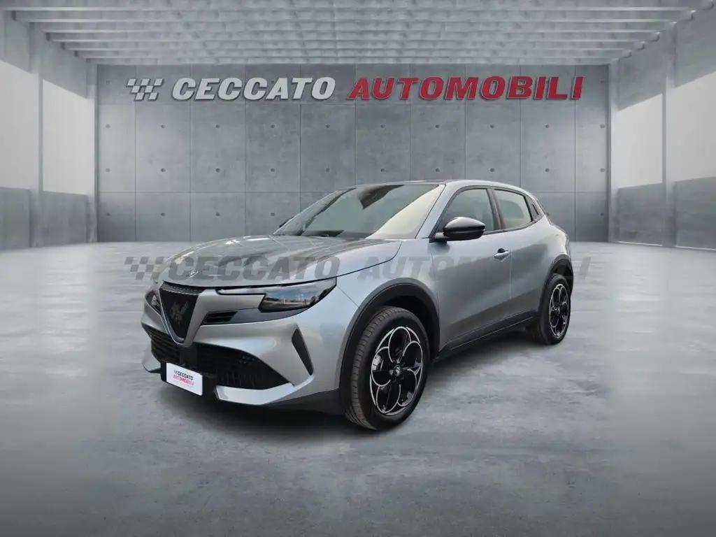 Alfa Romeo Junior Junior elettrica 156cv