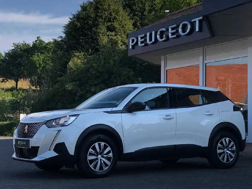 Peugeot e-2008 e- Active