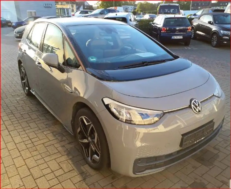 Volkswagen ID.3 Pro electric Navi Keyless RF-Kamera LM19