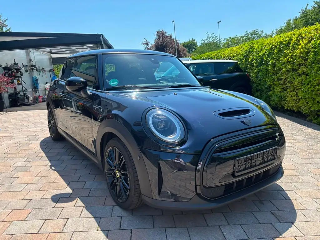 MINI Cooper SE Yours Leder Pano HUD H/K Navi Kam 17