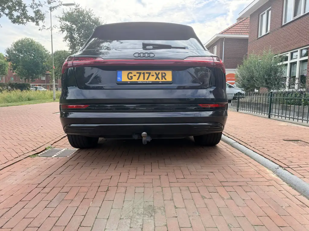 Audi e-tron e-tron q L Ed