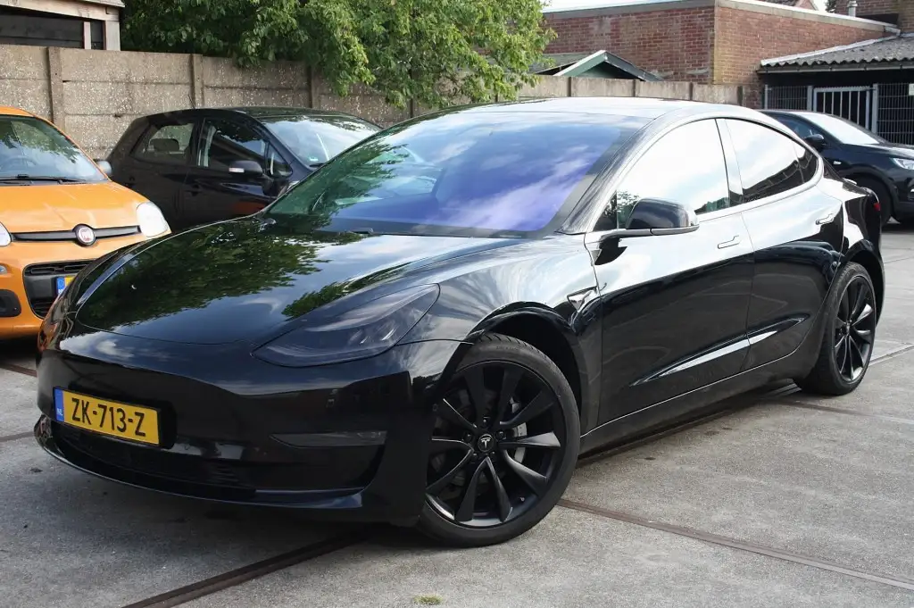 Tesla Model 3 Standard RWD Plus / NAP / Softclose / SOH 82,6%