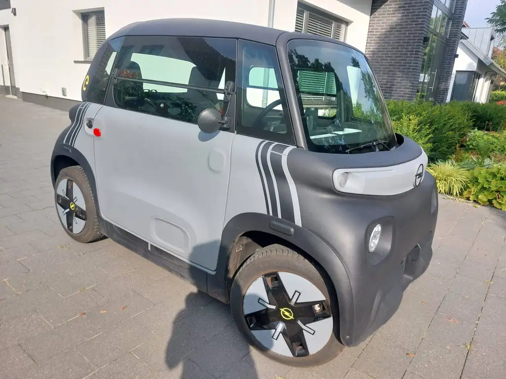 Opel Rocks-e Klub (btw voertuig)
