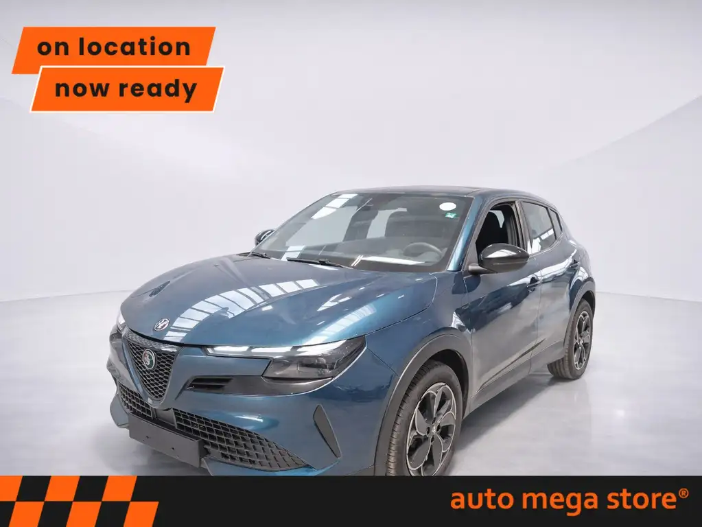 Alfa Romeo Junior Elettrica 54 kWh ACC/LED/PDC/Carplay