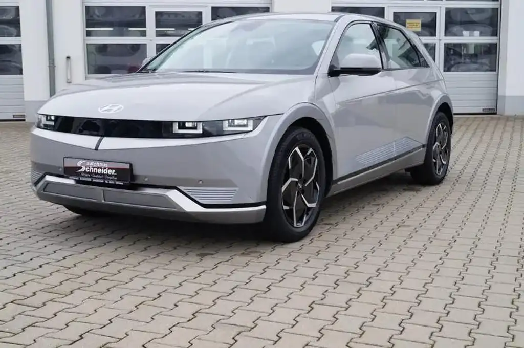 Hyundai IONIQ 5 77,4 kWh UNIQ AHK/HuD/360°/EHK/BOSE