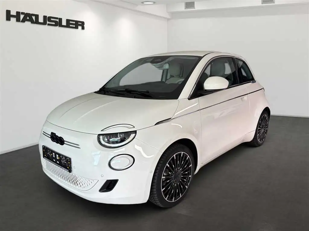 Fiat 500e La Prima PDC Rückfahrkamera Sitzheizung LED KeyLes