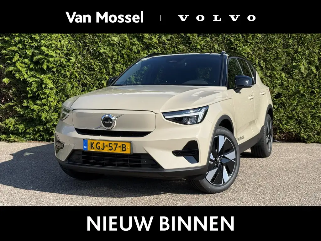 Volvo EX40 Single Motor Extended Range Plus Europa | Stuur &