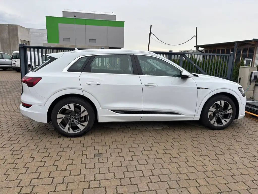 Audi e-tron e-tron 55 quattro 95kWh Business Business