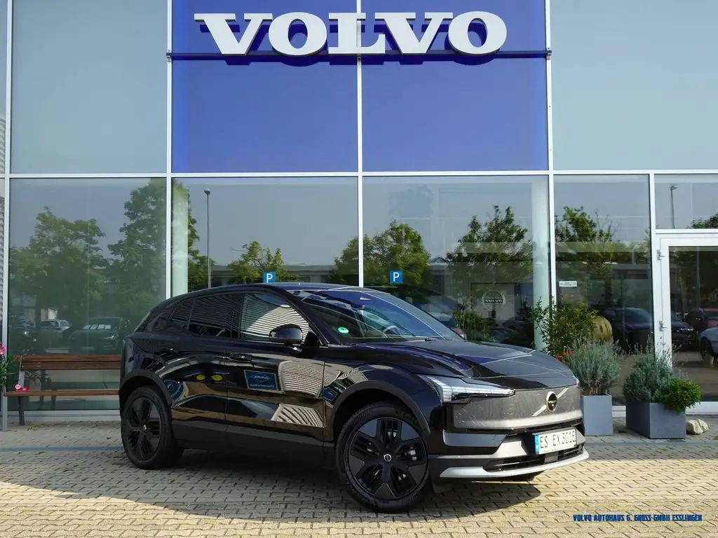Volvo EX30 Cross Country P5 Long Range Ultra