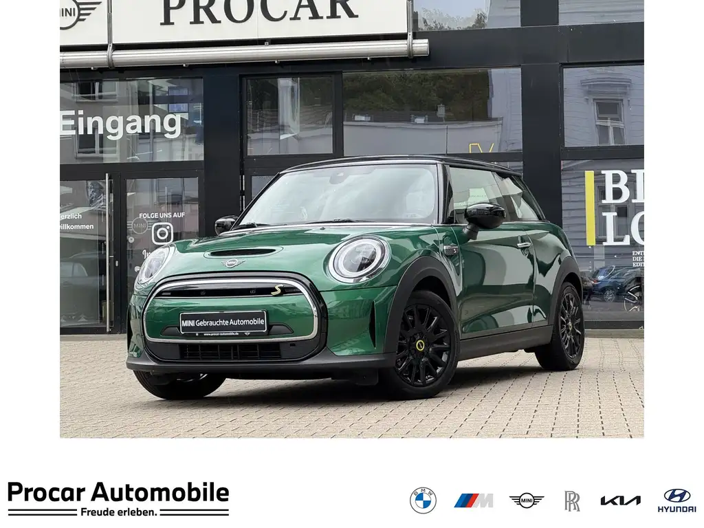 MINI Cooper SE Classic Trim LED Navi DA PDC RFK Shz