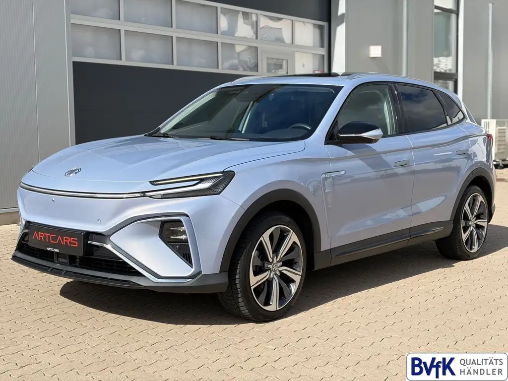 MG Marvel R Electric 212kW Performance PANO BOSE