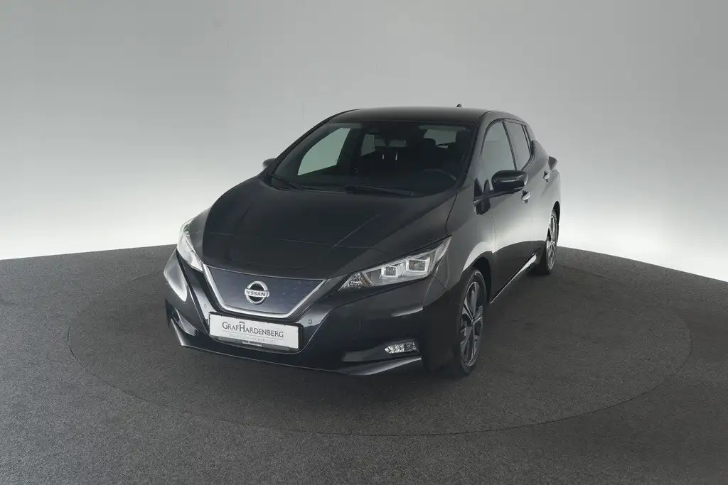 Nissan Leaf N-Connecta 40 kWh Navi ACC Einparkhilfe v+h