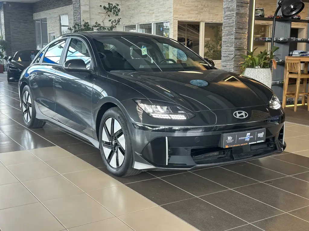Hyundai IONIQ 6 R.Cam Navi Spurassist. ACC LED SHZ DAB