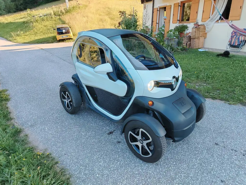 Renault Twizy ACVYB2