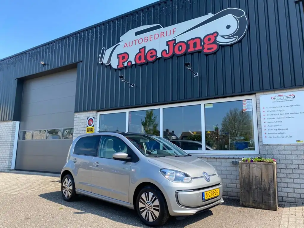 Volkswagen e-up! E-UP! 82PK 5D / Panoramadak / Stoelverw. / Automaa