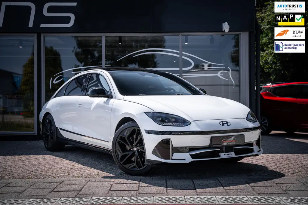 Hyundai IONIQ 6 First Edition AWD 77.4 kWh|Pano|100% SOH|Stoel/stu