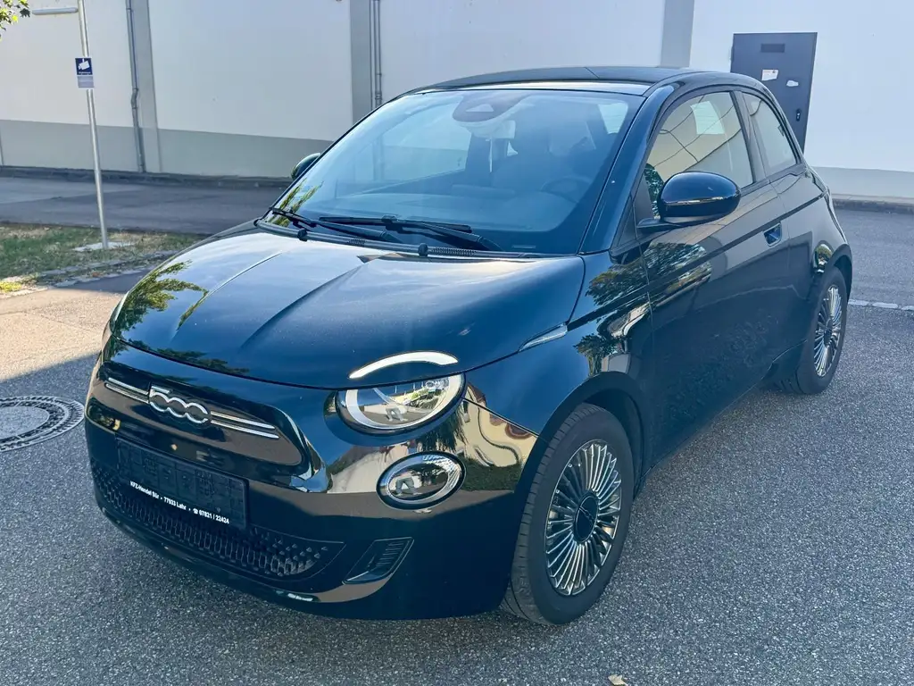 Fiat 500e 42kWh Icon TÜV NEU/NAVI/LED/TEMP./SPUR/DAB+