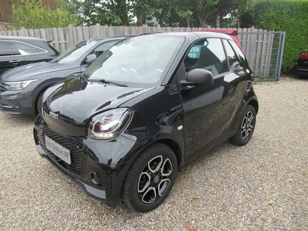 smart forTwo smart fortwo cabrio electric drive EQ