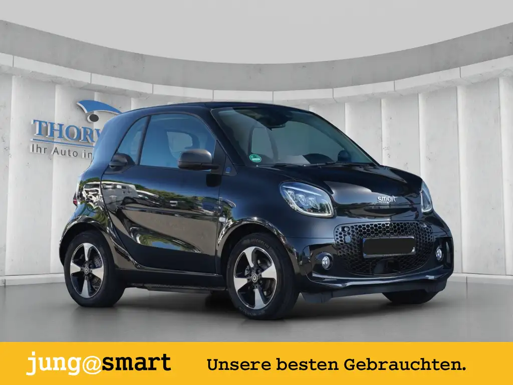 smart forTwo EQ fortwo Pano Tempomat Klima Bluetooth Sitzheizung