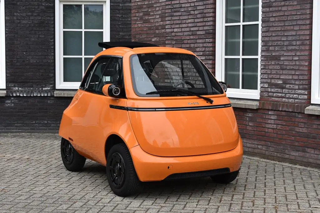 Micro Microlino Competizione 10.5 kWh (90km/u) Wij zijn op afspraa