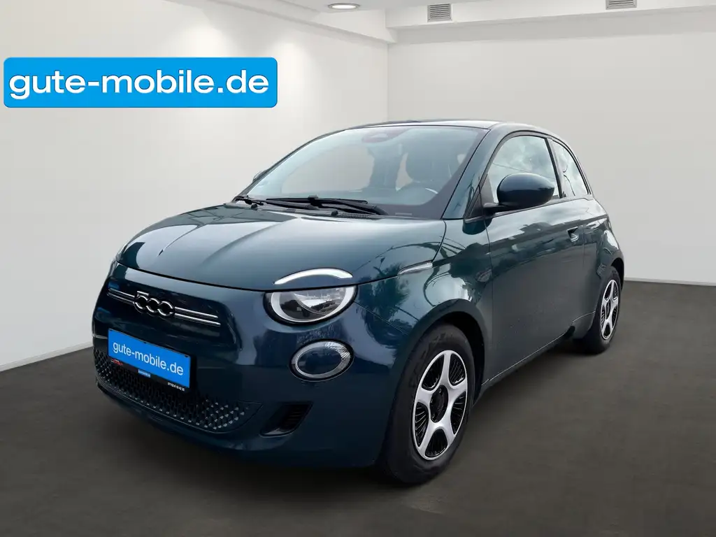 Fiat 500e Action | Spurhalteassist. | CarPlay |