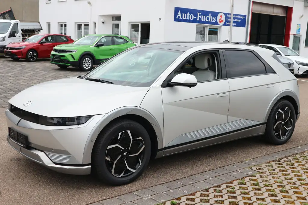 Hyundai IONIQ 5 Uniq Allrad 72kWh AHK Panoramadach