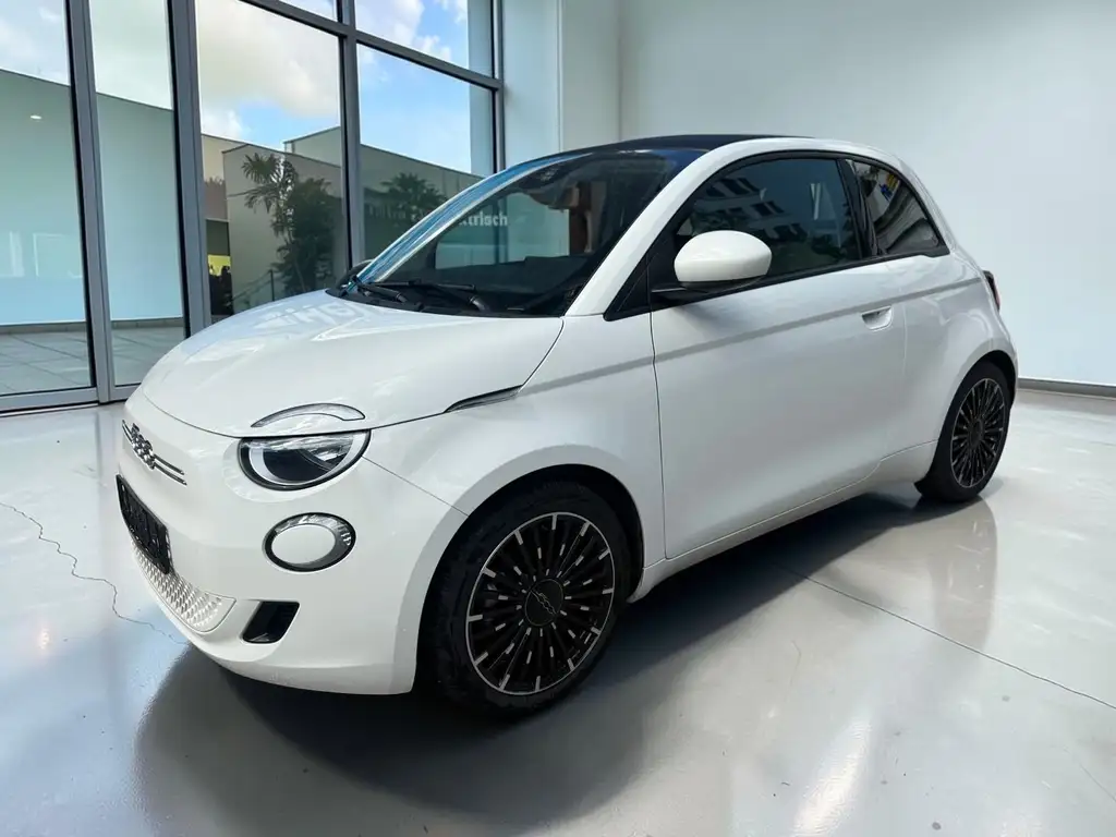 Fiat 500e Icon CABRIO-APPLE-42-KW-8fach auf Alu