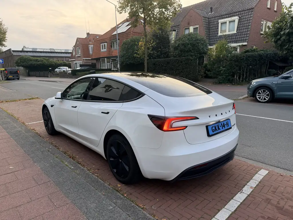 Tesla Model 3 Tesla model 3 RWD 60kw Inclusive BCT