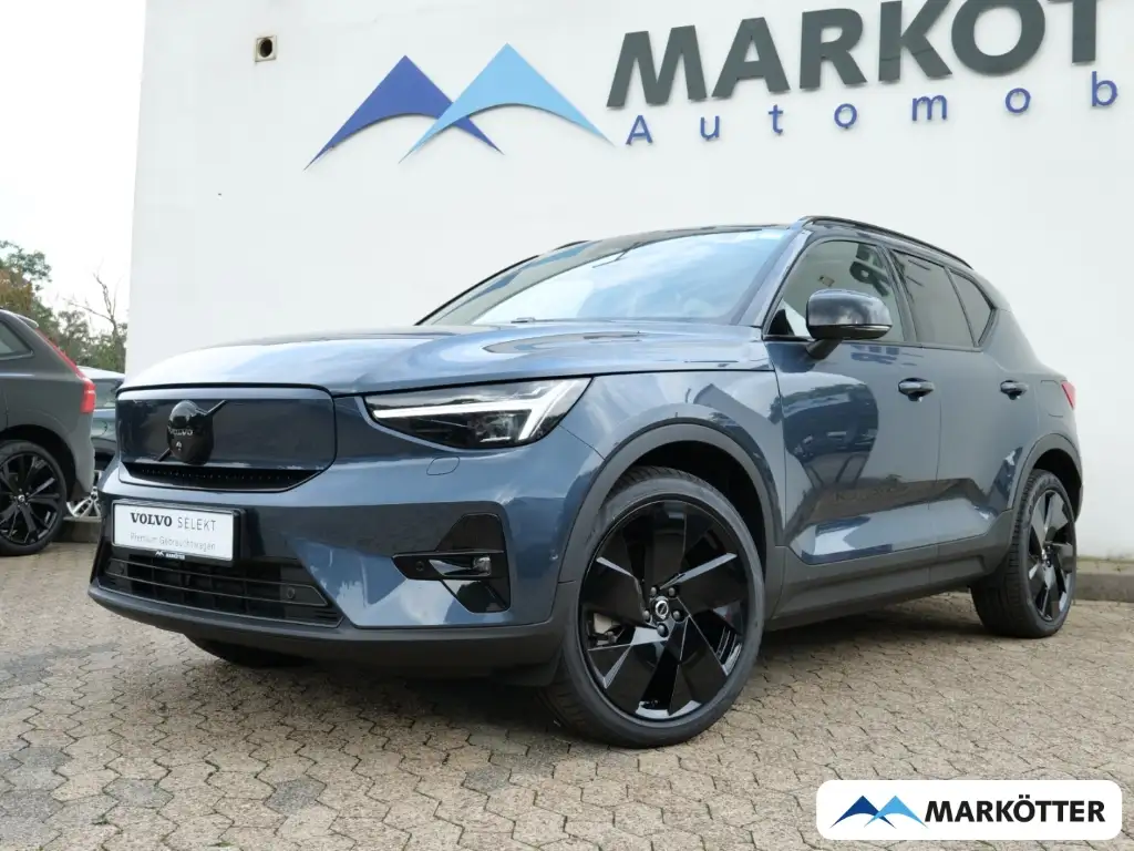 Volvo XC40 Single Motor Extended Range Plus Black Edition
