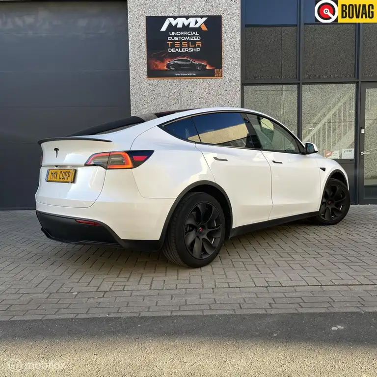 Tesla Model Y PREMIUM LFP RWD + MMX PACK + FSD + SOH 92.3%