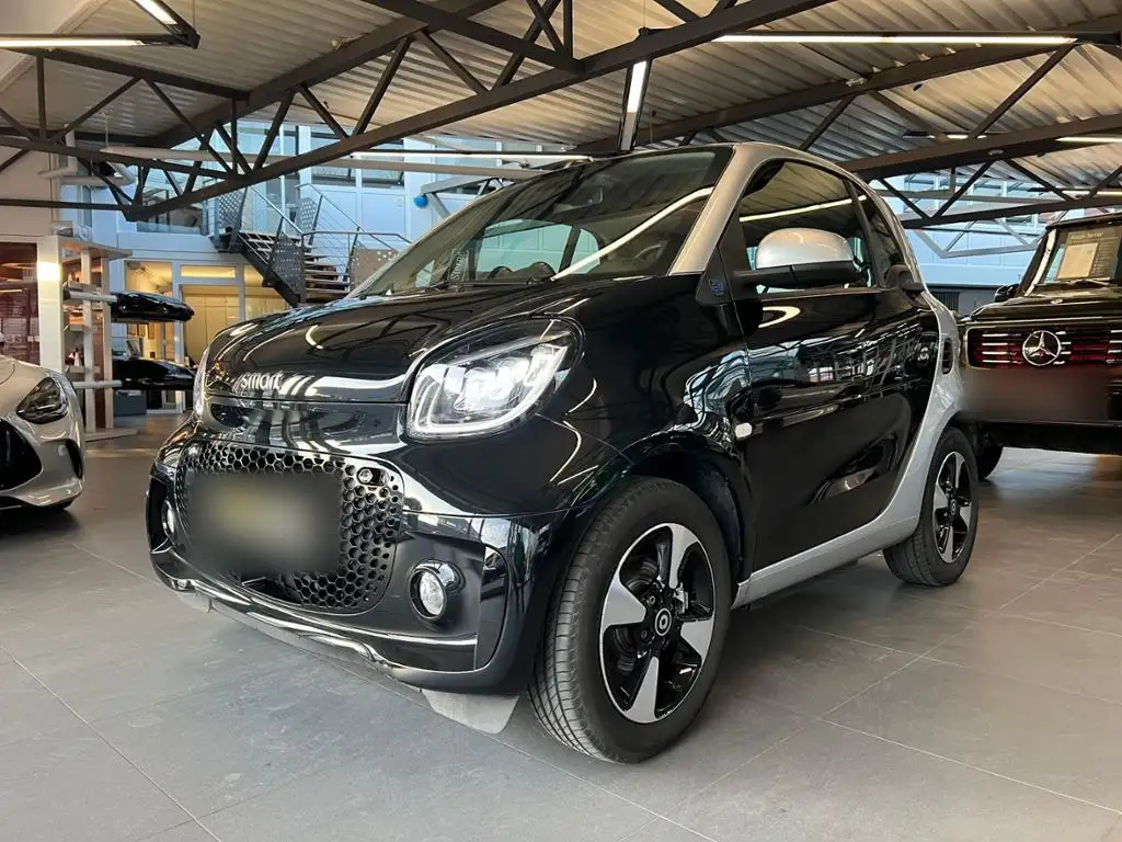 smart forTwo EQ coolsilver Exclusive 22kw Pano