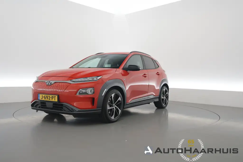 Hyundai KONA EV Premium 64 kWh | Rijklaar ! |SOH 96.6% | Warmte