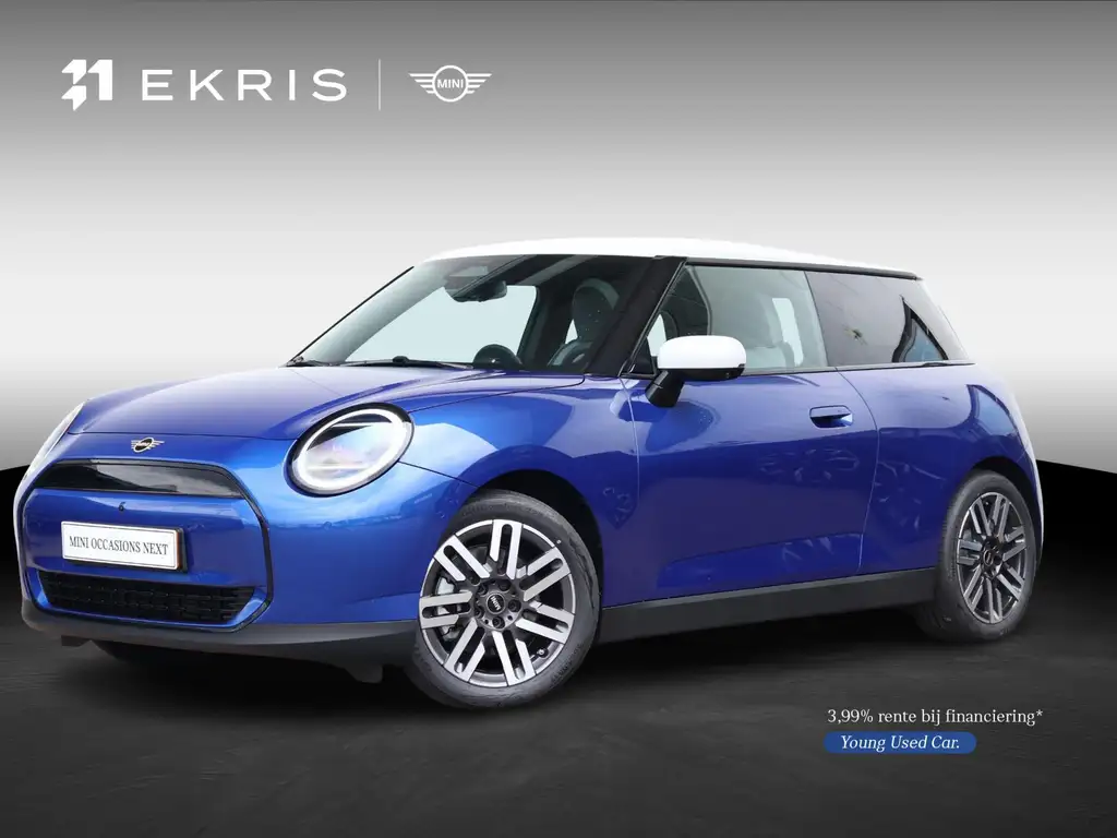MINI Cooper 3-Deurs Favoured L 40.7 kWh | SoH 100% | Panorama