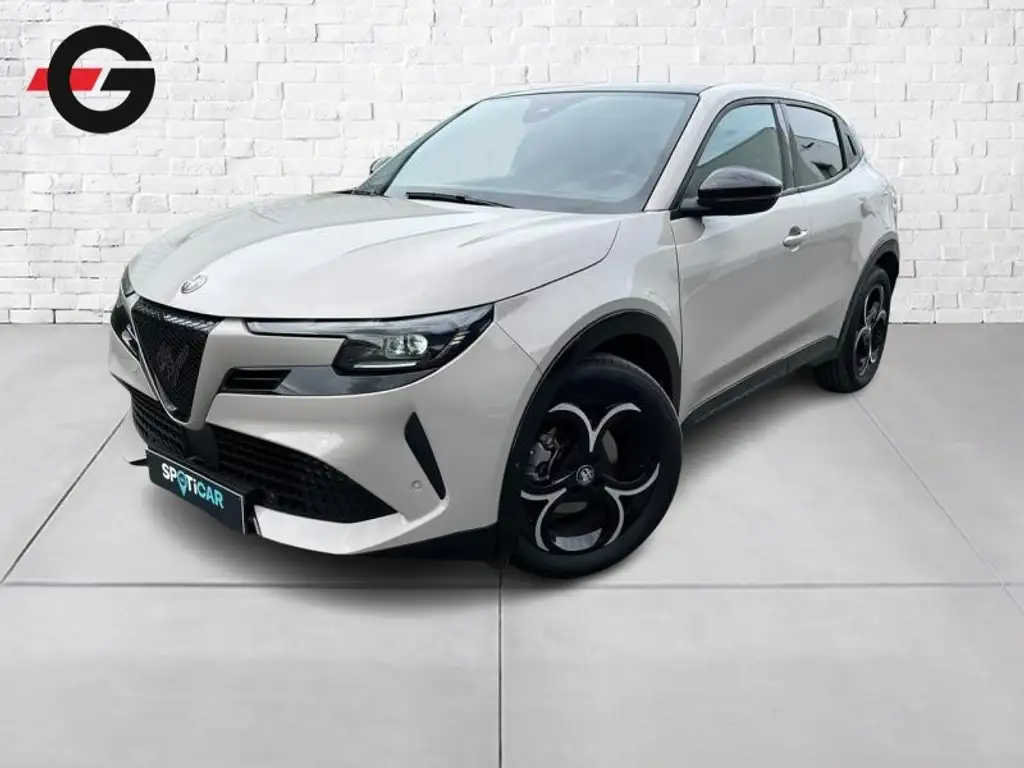 Alfa Romeo Junior junior elettrica 156 cv