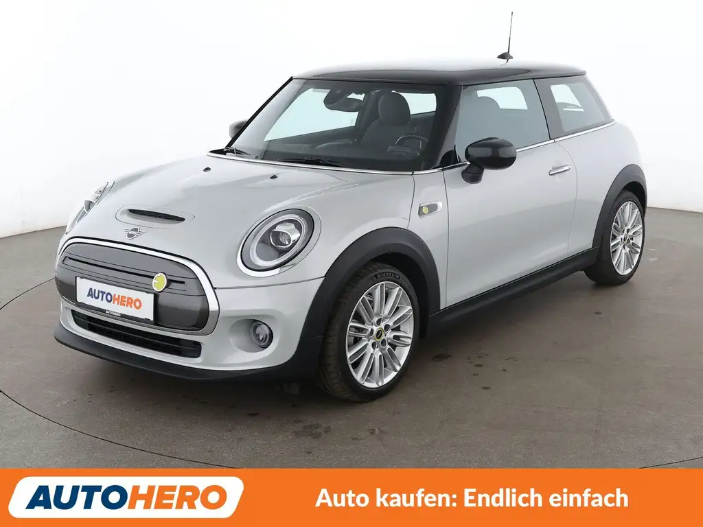 MINI Cooper SE Cooper SE Trim M Aut.*NAVI*LED*TEMPO*PDC*