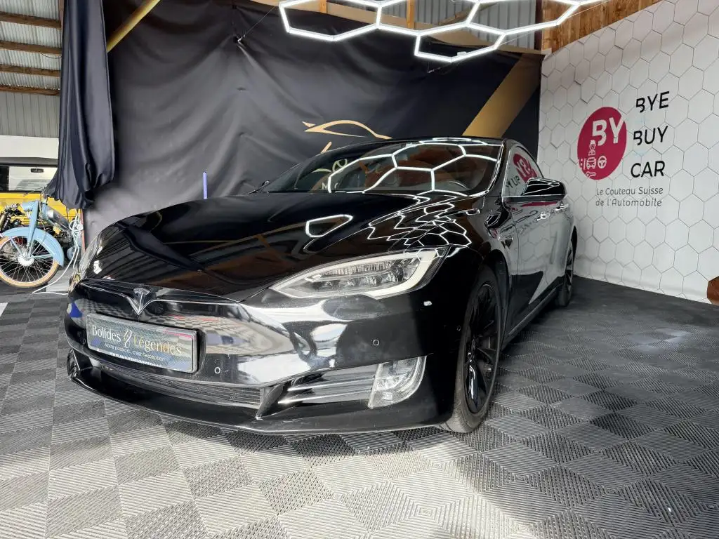 Tesla Model S Model S 75  . PHASE 2